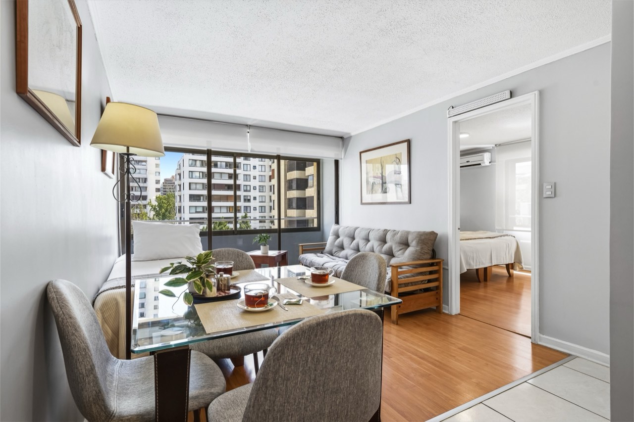 Suite amoblada de 1 dormitorio con living independiente - Suites Vitacura