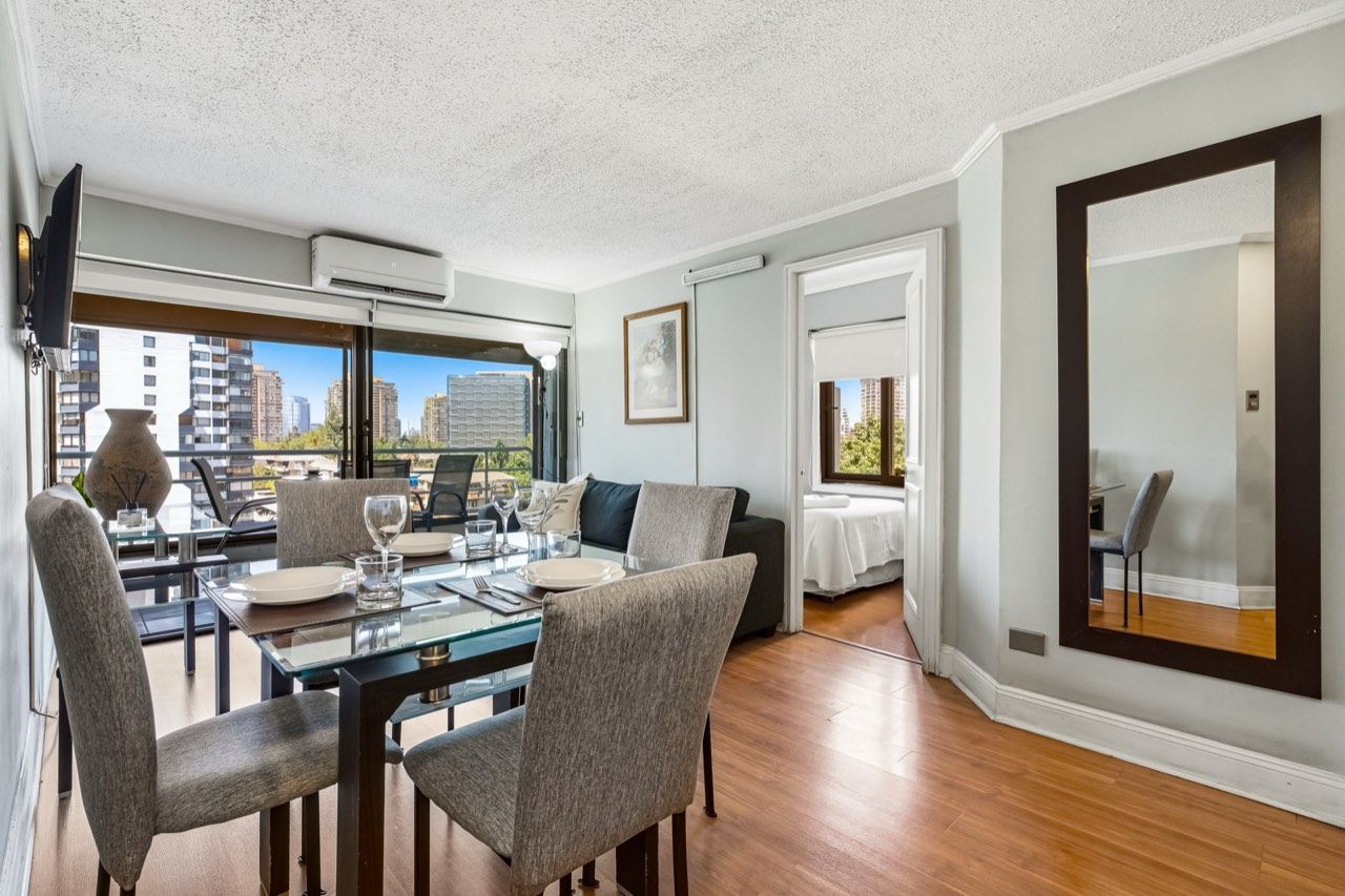 Suite amoblada de 2 dormitorios con vista panorámica - Suites Vitacura