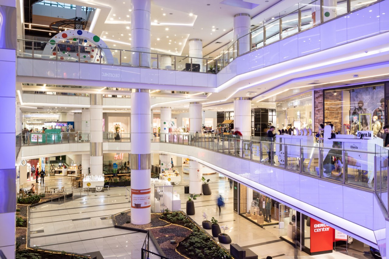 Centro comercial Open Kennedy a 5 minutos de Suites Vitacura